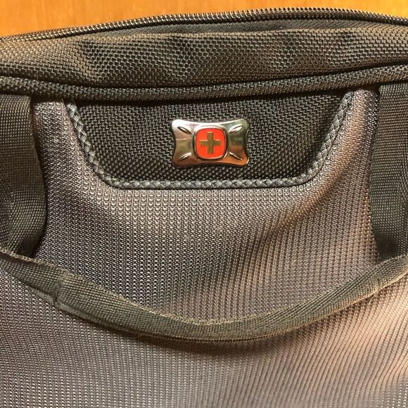 Wegner Swissgear Slim Case 16" Computer Laptop Sleeve Business Briefcase - Picture 9 of 12